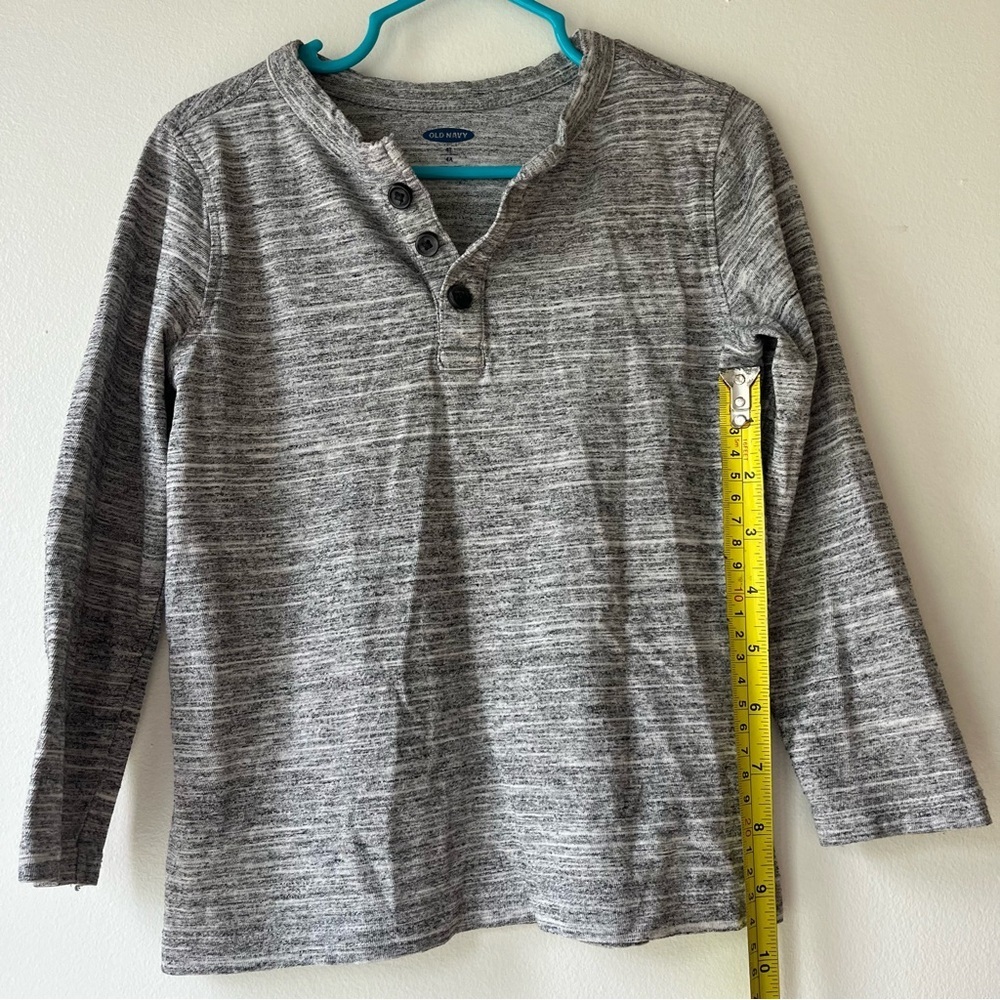 🌼 5/$20 Old Navy Boys Heather Gray Henley Long Sleeve Shirt Size 4T Cotton Blend - Picture 5 of 8
